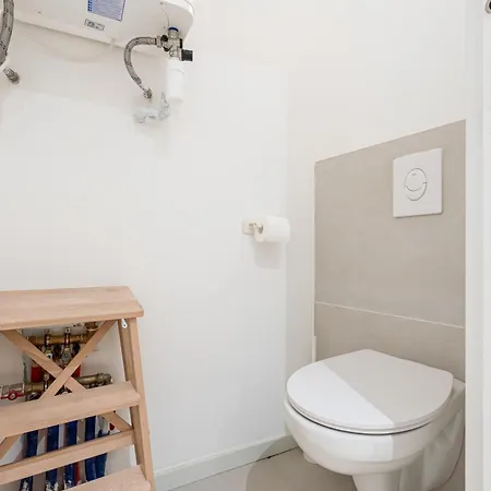 Nistoun Par Dodo A Appartement *