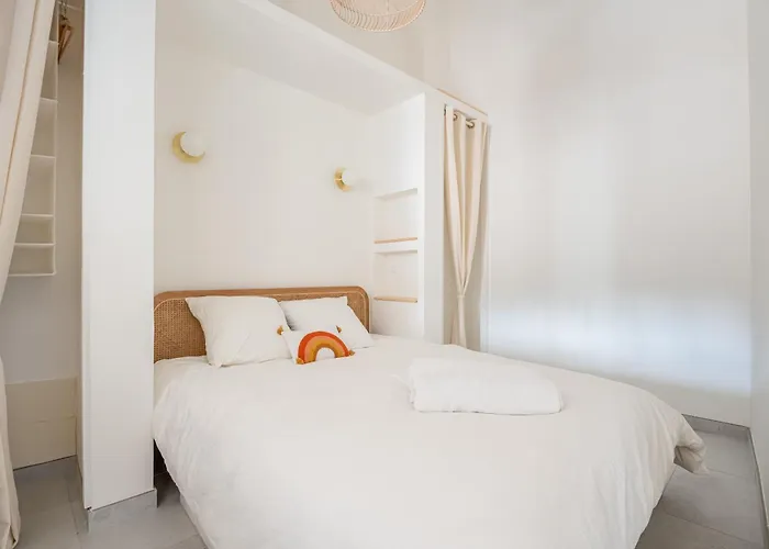Apartman Nistoun Par Dodo A *